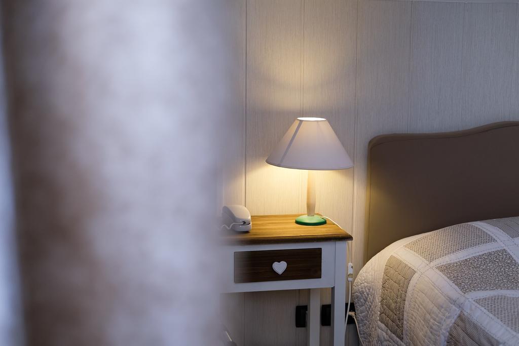 Auberge De La Terrasse Villersexel Ngoại thất bức ảnh