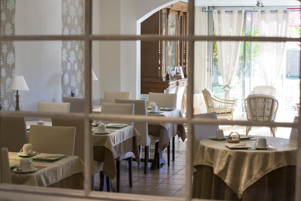 Auberge De La Terrasse Villersexel Ngoại thất bức ảnh