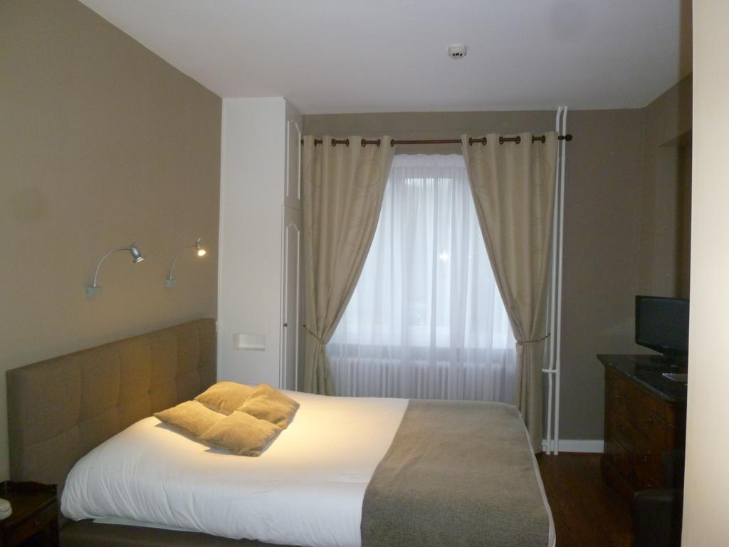 Auberge De La Terrasse Villersexel Ngoại thất bức ảnh